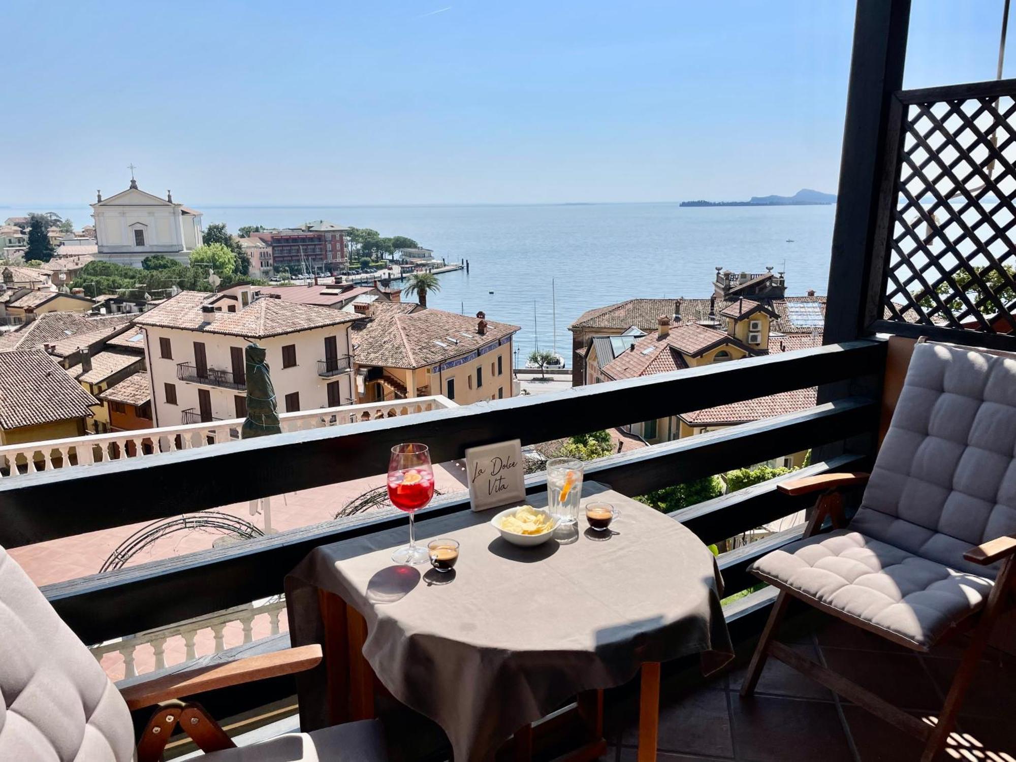 Casa Dolce Vita, Seeblick توسكولانو ماديرنو المظهر الخارجي الصورة